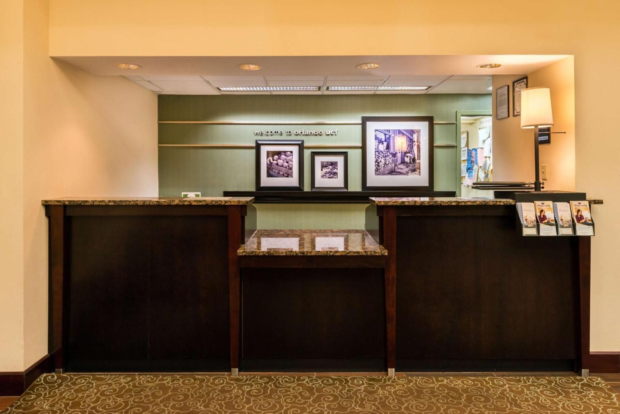 Hampton Inn & Suites Orlando-East Ucf Alafaya Экстерьер фото