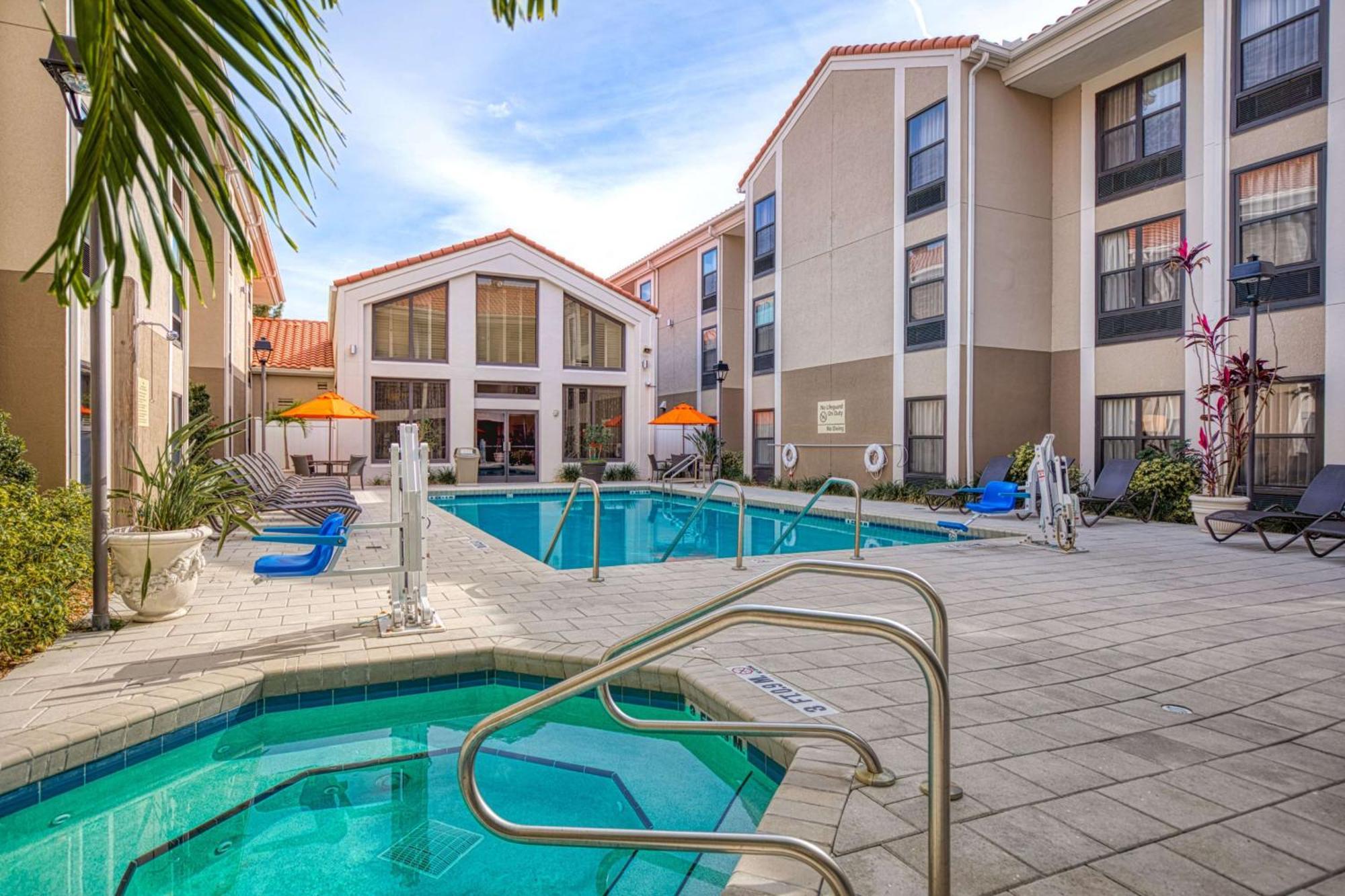Hampton Inn & Suites Orlando-East Ucf Alafaya Экстерьер фото